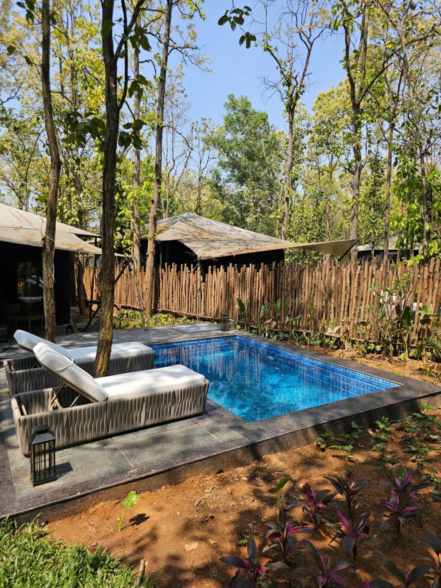 Hotel Sonar Bangla Joypur Forest Exterior photo